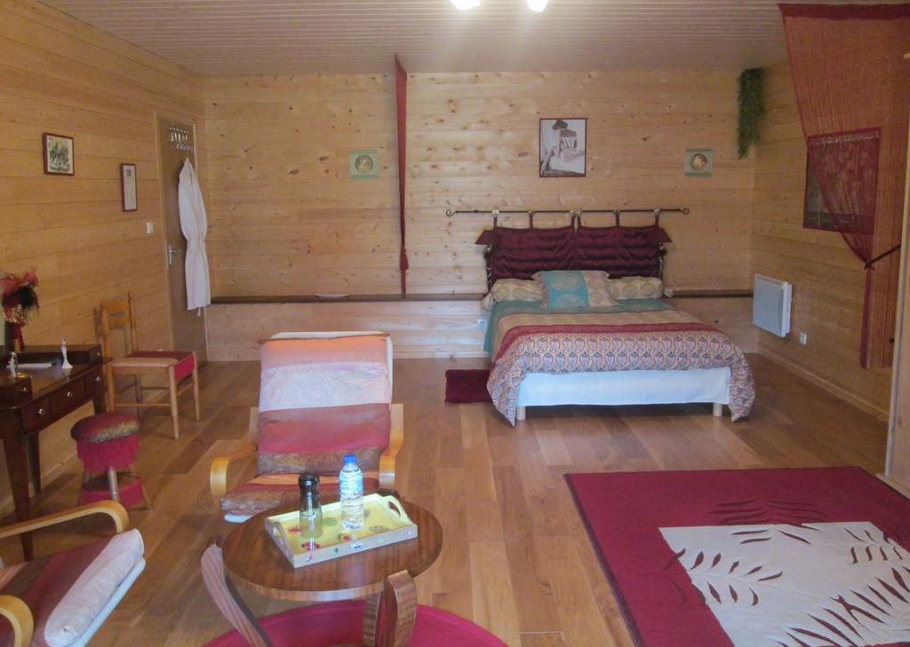 Domaine Du Val De Soux Bed and Breakfast Montgaillard-de-Salies Δωμάτιο φωτογραφία