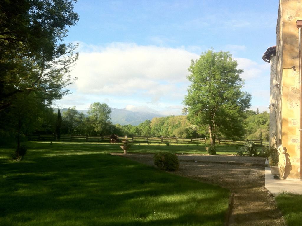 Domaine Du Val De Soux Bed and Breakfast Montgaillard-de-Salies Εξωτερικό φωτογραφία