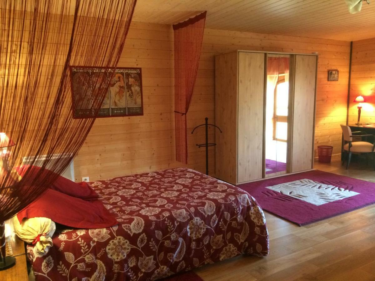 Domaine Du Val De Soux Bed and Breakfast Montgaillard-de-Salies Εξωτερικό φωτογραφία