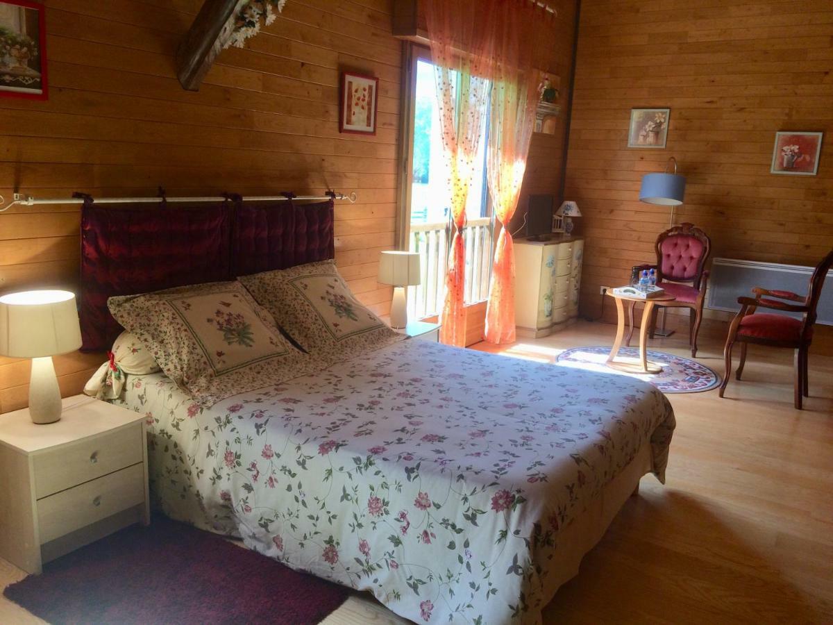 Domaine Du Val De Soux Bed and Breakfast Montgaillard-de-Salies Εξωτερικό φωτογραφία
